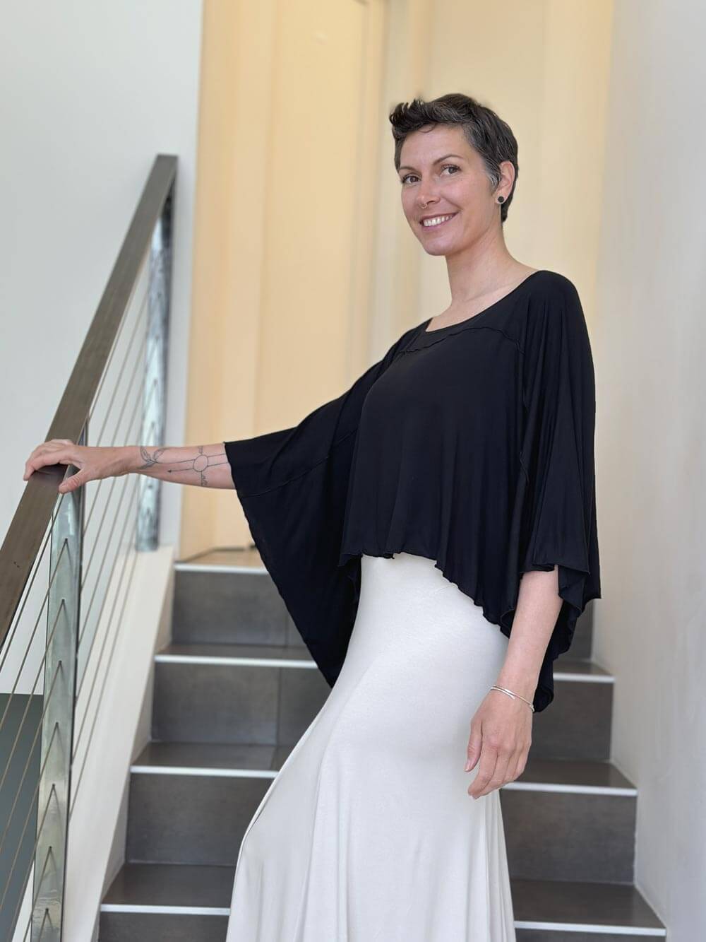 Poncho Top | Convertible Women's Clothing – CARAUCCI