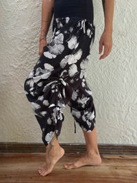 Black Ginkgo Ruched Pant