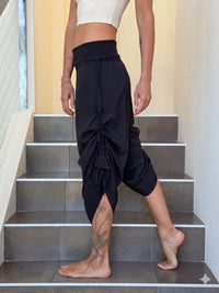caraucci black lightweight rayon loose fit adjustable side ruched pants with stretchy wide waistband #color_black
