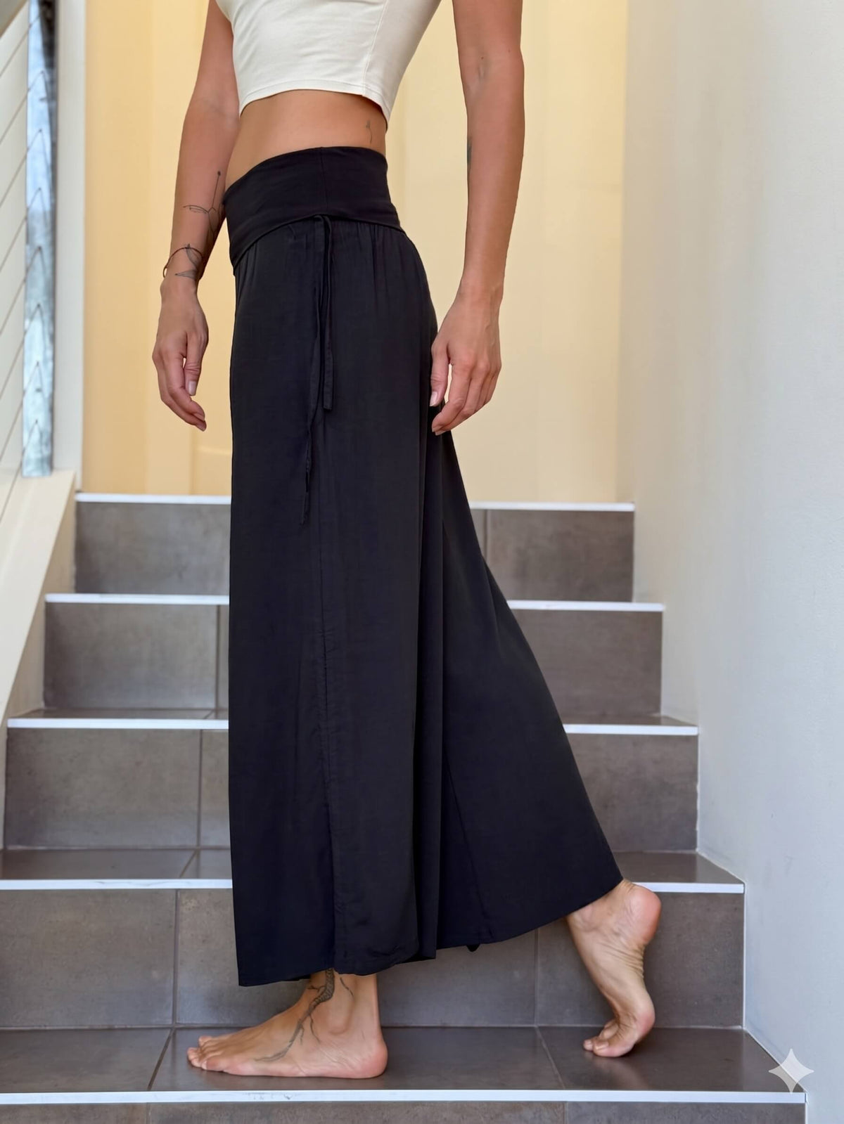 caraucci black lightweight rayon loose fit adjustable side ruched pants with stretchy wide waistband #color_black