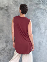 caraucci plant-based soft rayon jersey sleeveless maroon loose fit kurta style tunic #color_wine