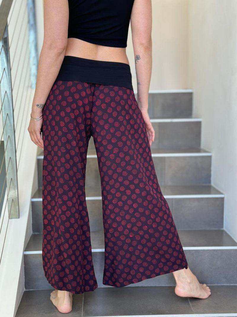 Spiral Print Ruched Pants