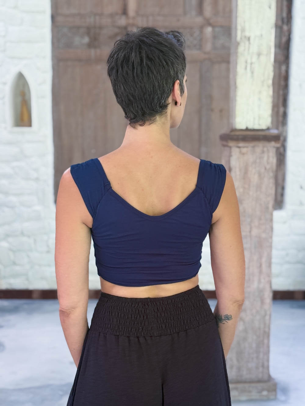 caraucci sweetheart neckline navy blue ruched crop top in lightweight stretch jersey #color_navy