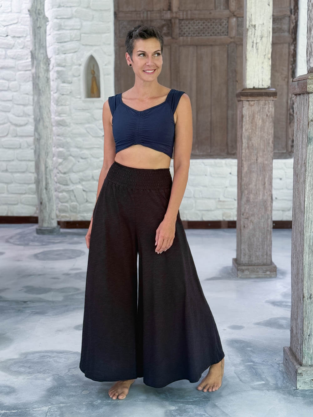 caraucci sweetheart neckline navy blue ruched crop top in lightweight stretch jersey #color_navy