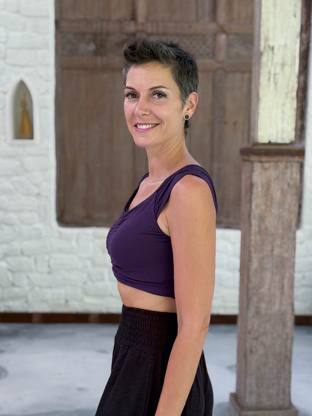 caraucci sweetheart neckline purple ruched crop top in lightweight stretch jersey #color_plum