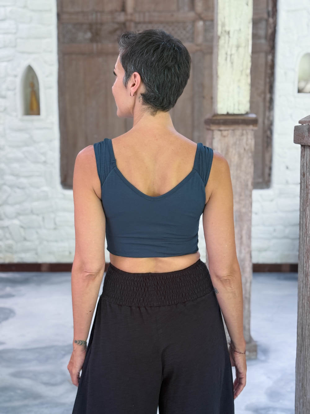 caraucci sweetheart neckline teal blue ruched crop top in lightweight stretch jersey #color_teal