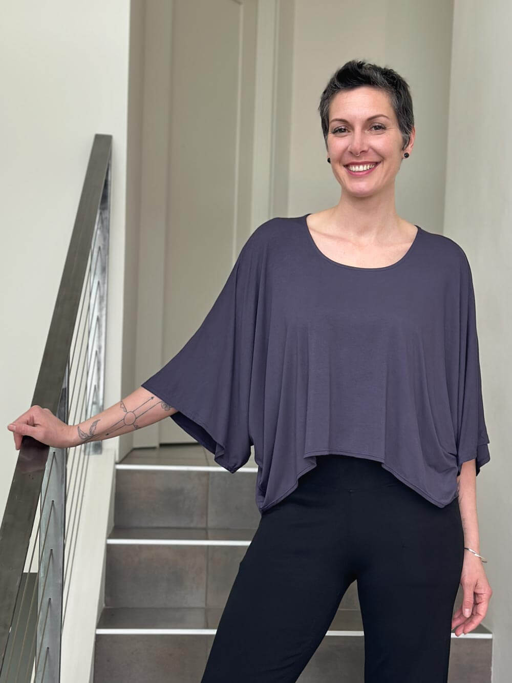 caraucci loose round neck grey dolman sleeve free size top #color_steel