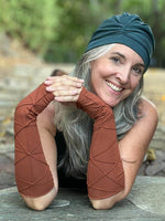 women's plant based rayon jersey stretchy copper color textured fingerless gloves #color_copper