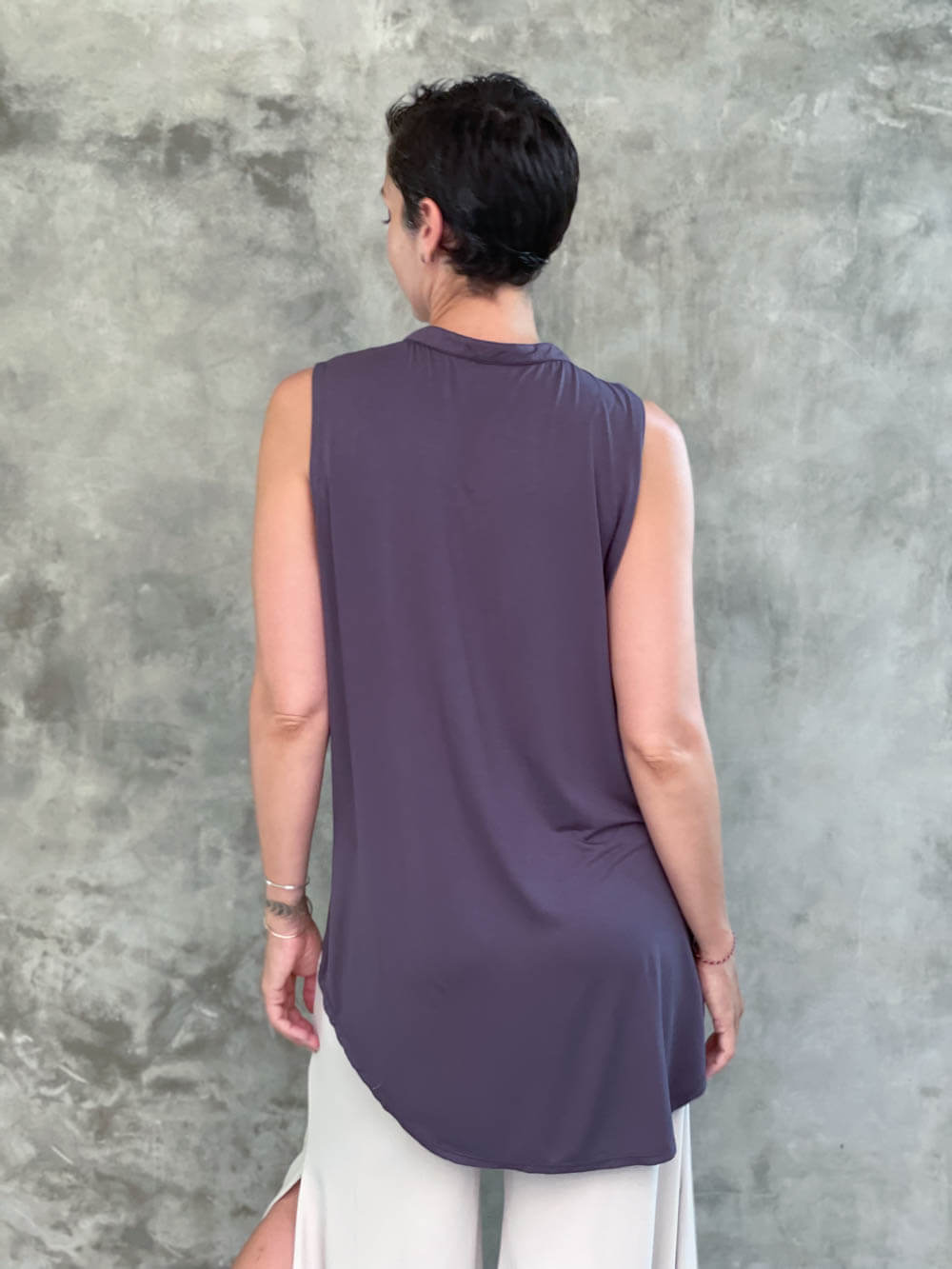 caraucci plant-based soft rayon jersey sleeveless grey loose fit kurta style tunic #color_steel