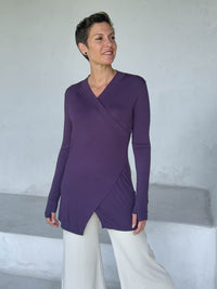 caraucci v-neck long sleeve purple tunic with thumbholes #color_plum