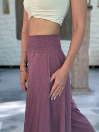 caraucci wide leg flare muted mauve cotton culotte pants with pockets #color_mangosteen