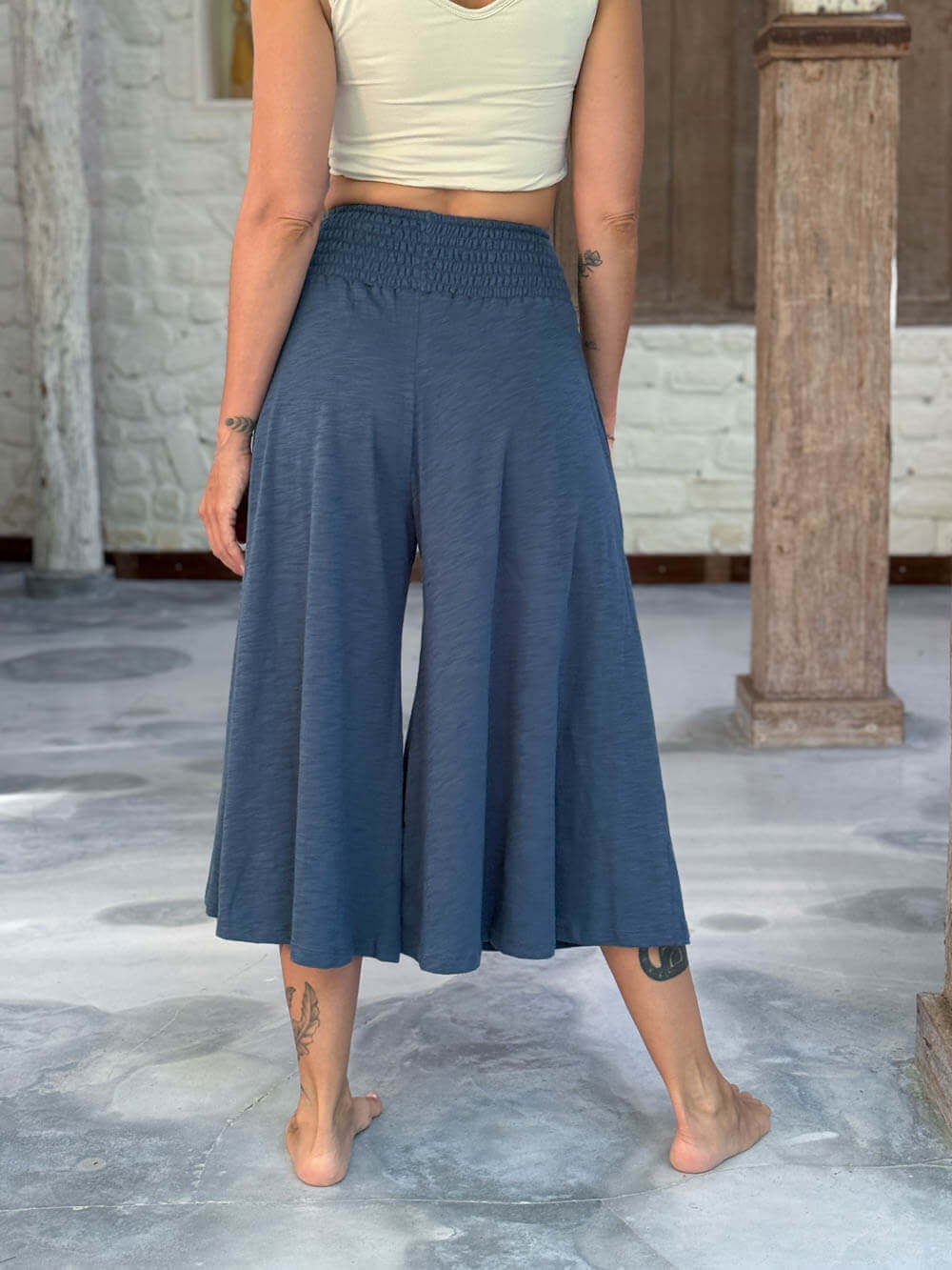 caraucci wide leg flare blue cotton culotte pants with pockets #color_pacific