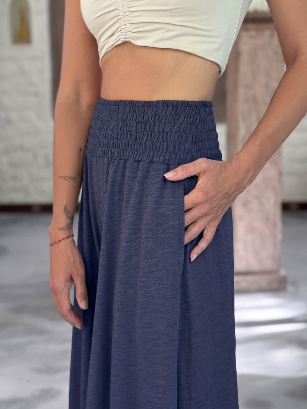 caraucci cotton smocked waist midnight blue wide leg flow pants #color_midnight