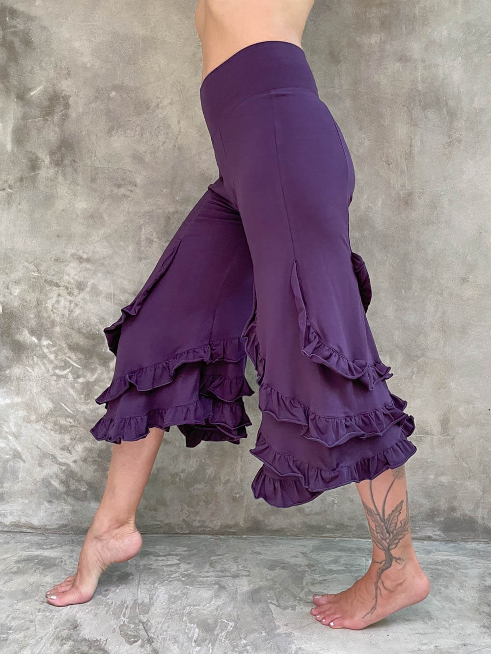 caraucci women's cotton lycra stretchy purple ruffle bloomer pants #color_plum