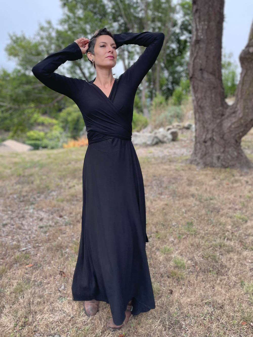 womens long sleeve vneck wrap style black maxi dress #color_black