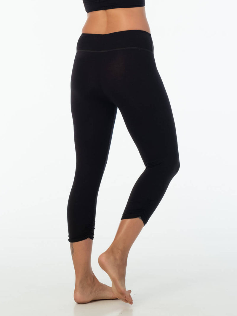 Stretchy & Textured Capri Leggings, Women's Plant Based Activewear