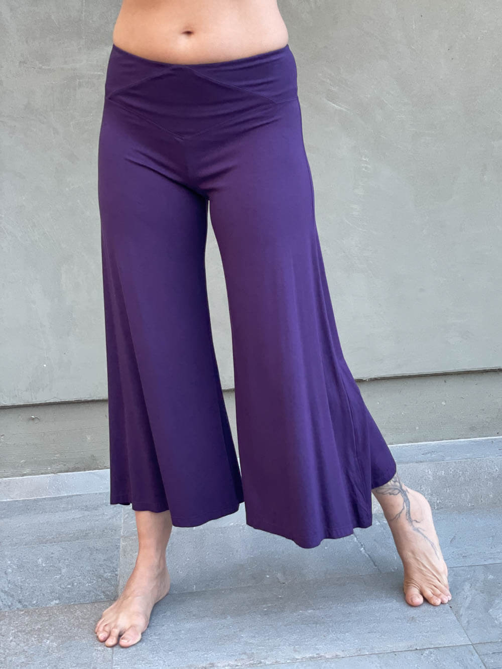 caraucci women's plant-based rayon jersey cropped purple wide leg pants #color_plum