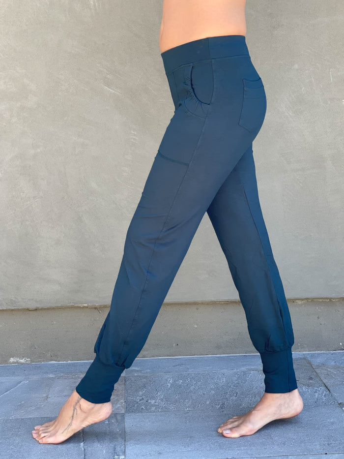 women's bamboo spandex teal blue jogger pants with two front pockets #color_teal