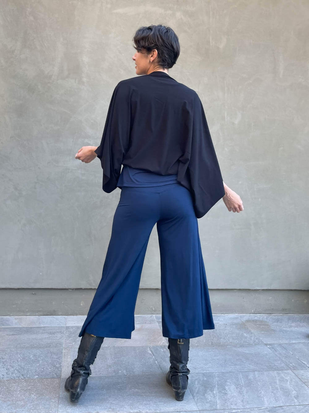 caraucci women's plant-based rayon jersey cropped navy wide leg pants #color_navy