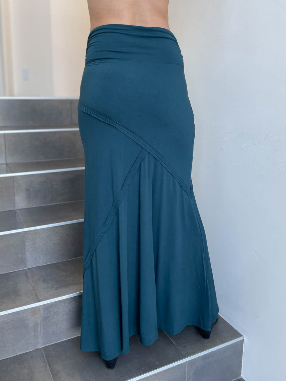 women's plant based stretchy rayon jersey teal blue maxi skirt with raised stitch detail #color_teal