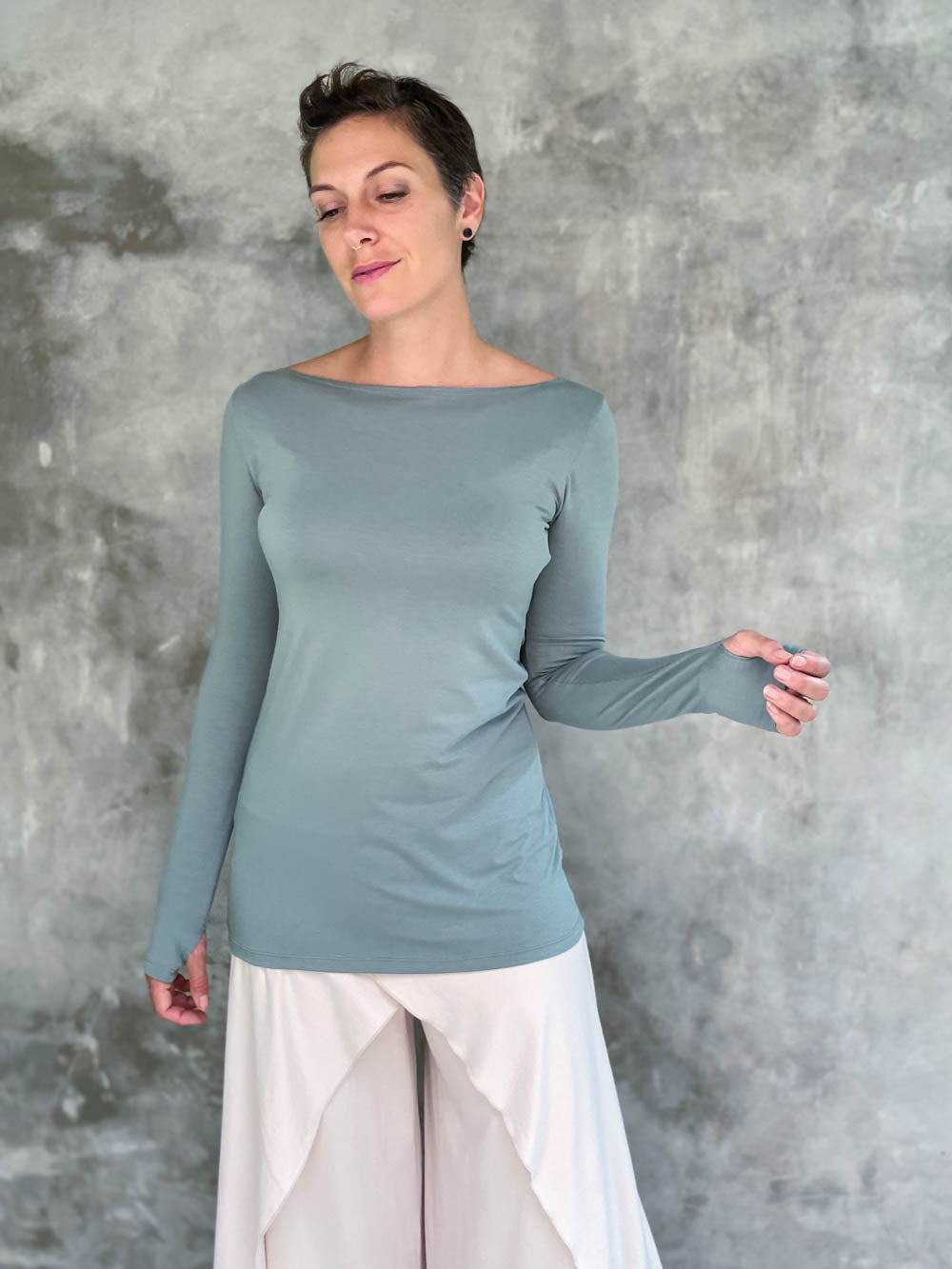 Long Sleeve Boatneck Top | Women's Fitted Tops – CARAUCCI