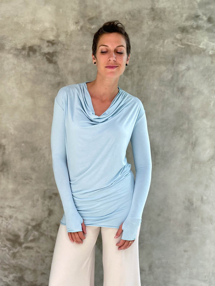 women's plant based rayon jersey lightweight long sleeve light blue top with thumbholes #color_canal-blue